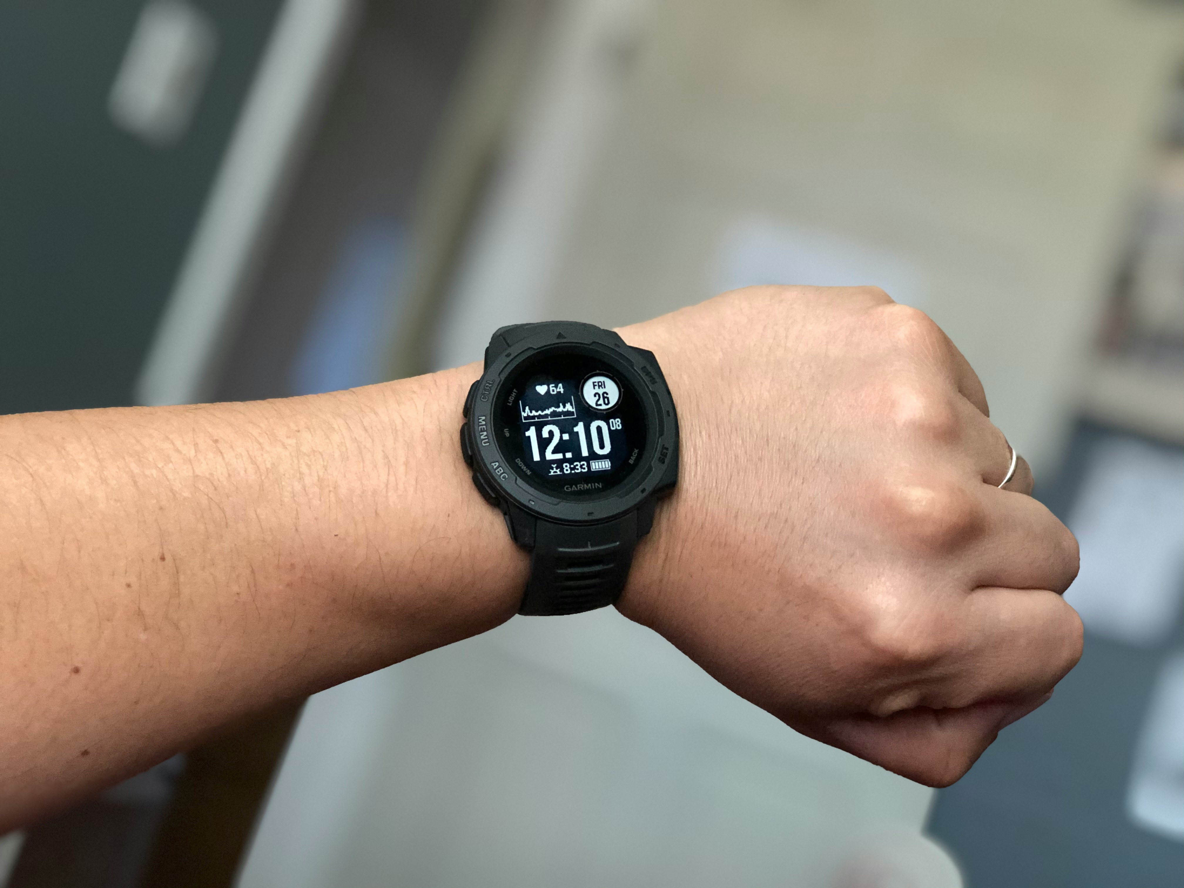 An image of a Garmin watch on a person's wrist 